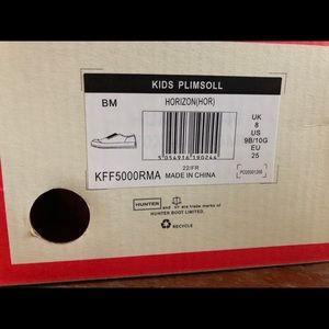 NWB Hunter kids Plimsoll UK 8 US 9B/10G EU 25